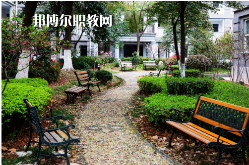 南京財(cái)經(jīng)高等職業(yè)技術(shù)學(xué)校2022年報(bào)名條件、招生要求、招生對(duì)象
