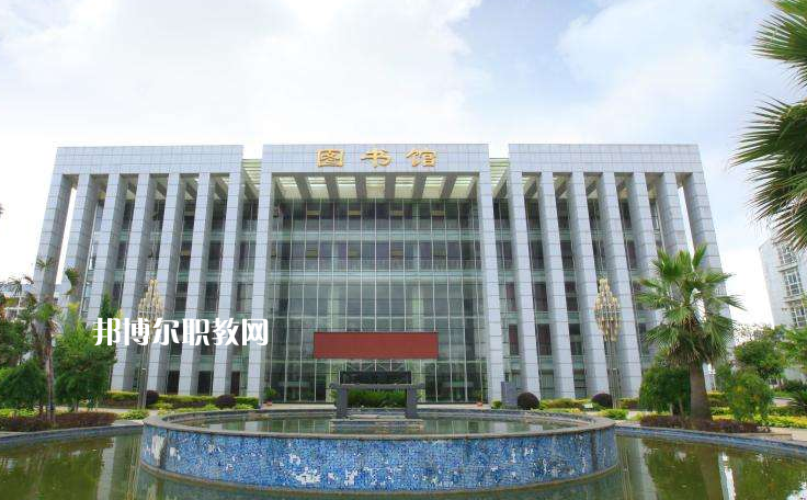 貴陽衛(wèi)生學校2022年招生辦聯系電話