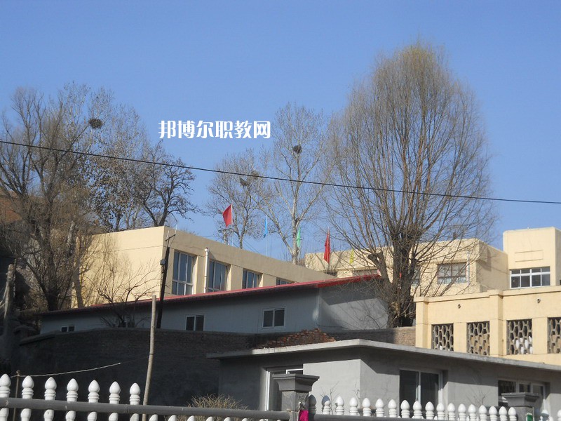 承德通達中等專業(yè)學(xué)校2022年報名條件、招生要求、招生對象
