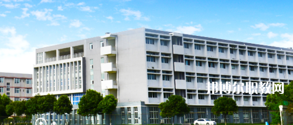 四川礦產(chǎn)機電技師學院2022年有哪些專業(yè)