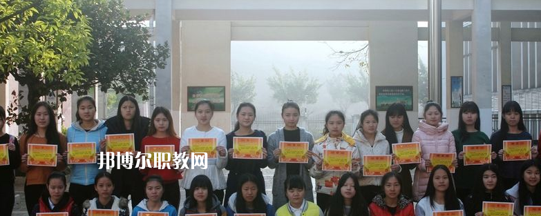 梅州藝術(shù)學(xué)校2022年報名條件、招生要求、招生對象