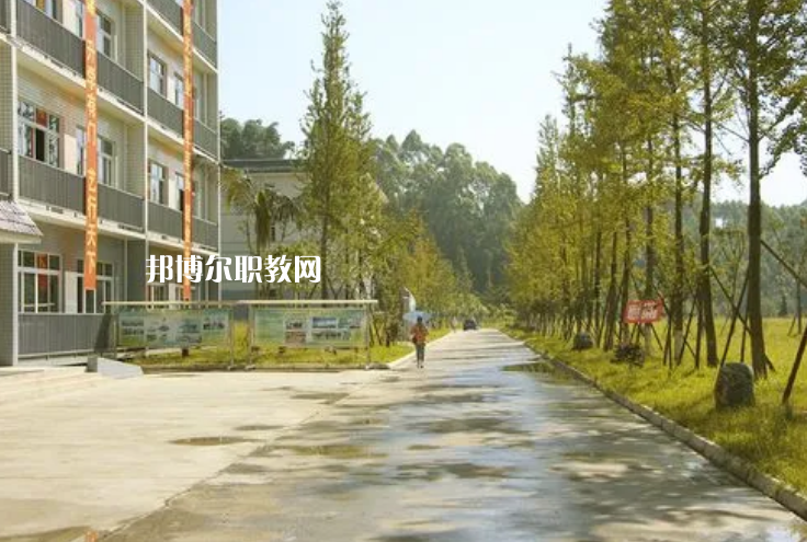 樂山嘉州衛(wèi)生職業(yè)學校怎么樣、好不好