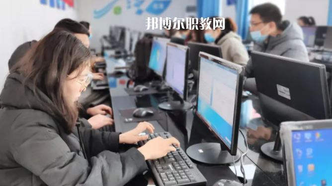 合肥中科信息工程技工學(xué)校2022年報(bào)名條件、招生要求、招生對(duì)象