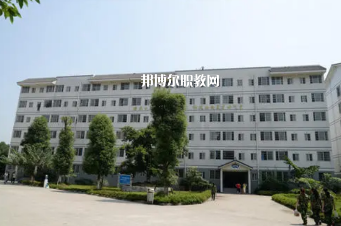 樂(lè)山旅游學(xué)校2022年報(bào)名條件、招生要求、招生對(duì)象