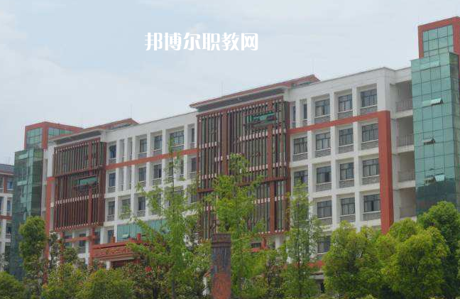 黔西南民族職業(yè)技術(shù)學(xué)院(中職部)2022年報名條件、招生要求、招生對象