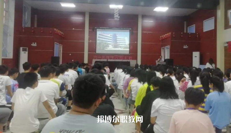 博野縣職業(yè)技術(shù)教育中心2022年報(bào)名條件、招生要求、招生對(duì)象