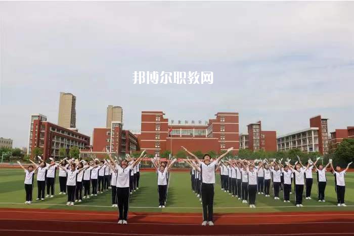 滁州市旅游商貿(mào)學(xué)校2022年報(bào)名條件、招生要求、招生對(duì)象