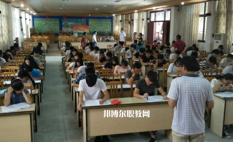 陸豐技工學(xué)校2022年報(bào)名條件、招生要求、招生對(duì)象