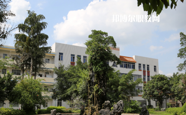 廣西玉林農(nóng)業(yè)學校2022年報名條件、招生要求、招生對象