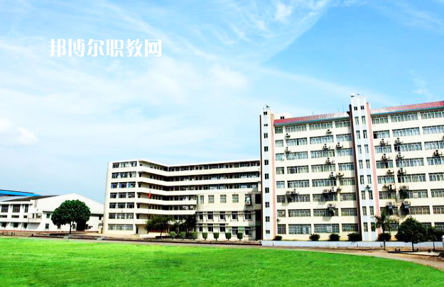 廣西交通運(yùn)輸學(xué)校2022年報(bào)名條件、招生要求、招生對(duì)象