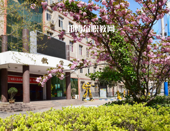 石家莊法商中等專業(yè)學(xué)校2022年報(bào)名條件、招生要求、招生對(duì)象