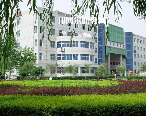 紅河州衛(wèi)生學(xué)校2022年學(xué)費(fèi)、收費(fèi)多少