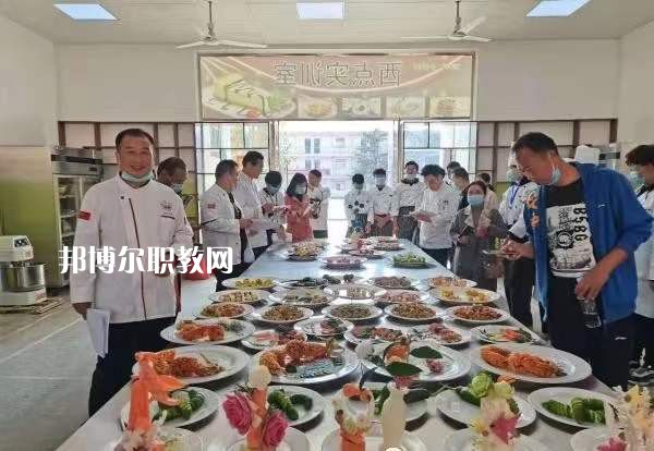 淮北市烈山區(qū)中等專業(yè)學(xué)校2022年報名條件、招生要求、招生對象
