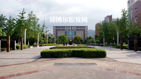 重慶南川隆化職業(yè)中學(xué)校2022年報名條件、招生要求、招生對象