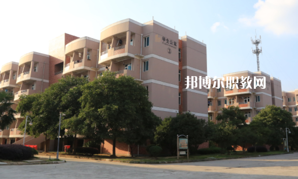 文山農(nóng)業(yè)學(xué)校2022年學(xué)費、收費多少