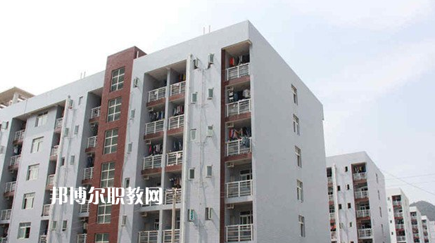 重慶黔江區(qū)民族職業(yè)教育中心2022年報名條件、招生要求、招生對象