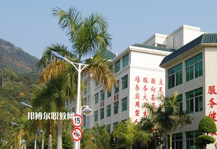 廣東潮州衛(wèi)生學(xué)校怎么樣、好不好