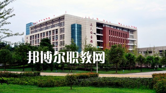 西南醫(yī)科大學(xué)護(hù)理學(xué)院附屬衛(wèi)生學(xué)校2022年報(bào)名條件、招生要求、招生對(duì)象