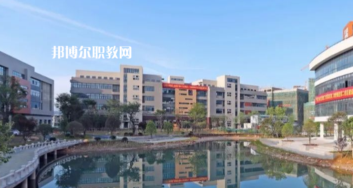 黔東南技師學院2022年報名條件、招生要求、招生對象