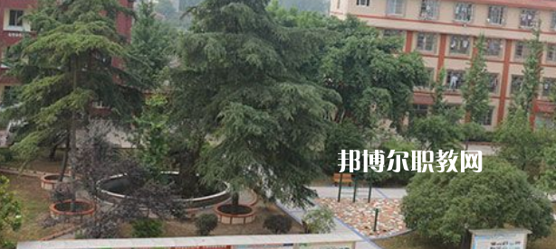 樂山商務(wù)技工學(xué)校怎么樣、好不好