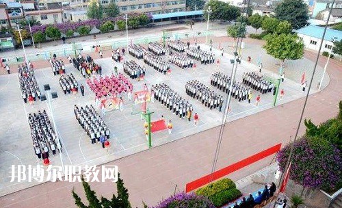 云龍縣民族職業(yè)高級(jí)中學(xué)報(bào)名條件、招生要求、招生對(duì)象