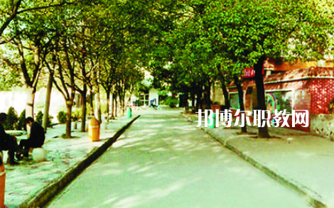 湖北廣播電視學(xué)校2022年招生辦聯(lián)系電話(huà)