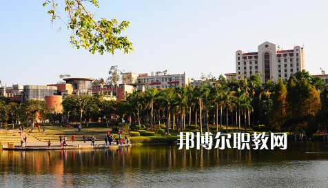 湖北東風(fēng)汽車技師學(xué)院2022年報(bào)名條件、招生要求、招生對(duì)象