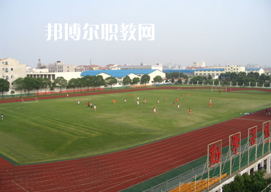 武漢東西湖職業(yè)技術學校2022年報名條件、招生要求、招生對象