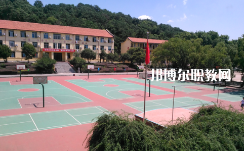武漢東湖光電學(xué)校2022年報(bào)名條件、招生要求、招生對(duì)象
