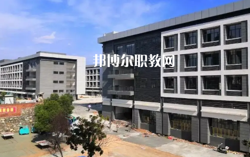 鄖西職業(yè)技術(shù)學(xué)校2022年報(bào)名條件、招生要求、招生對(duì)象