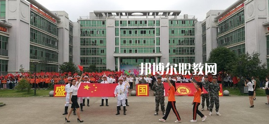 廣西科技商貿高級技工學校2022年報名條件、招生要求、招生對象