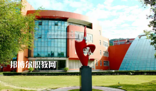 廣州紡織服裝職業(yè)學(xué)校2022年招生辦聯(lián)系電話(huà)