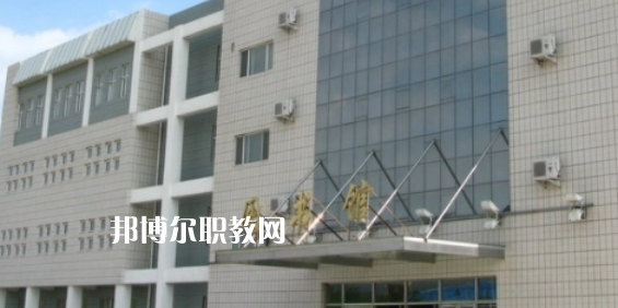 大慶高職?？圃盒Ｅ琶?強(qiáng)
