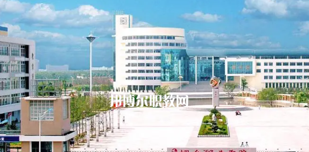 煙臺(tái)高職?？圃盒Ｅ琶?強(qiáng)