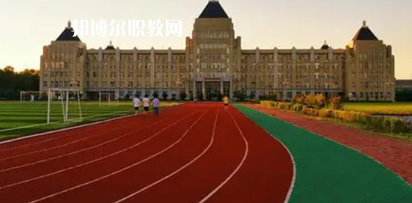 黑龍江高職?？圃盒Ｅ琶?8強