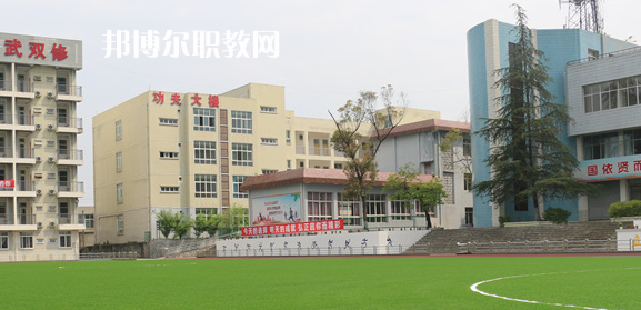 德陽(yáng)弘正科技職業(yè)學(xué)校2023年學(xué)費(fèi)、收費(fèi)多少