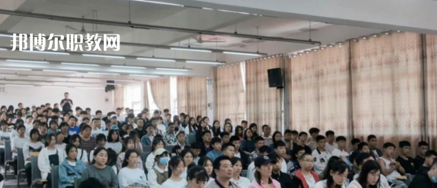 峨邊彝族自治縣職業(yè)高級中學(xué)校2023年學(xué)費、收費多少