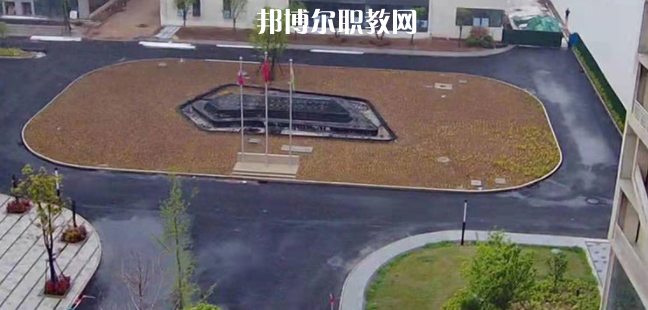 鄭州機(jī)電工業(yè)技工學(xué)校地址在哪里，哪個(gè)地區(qū)，哪個(gè)城市?