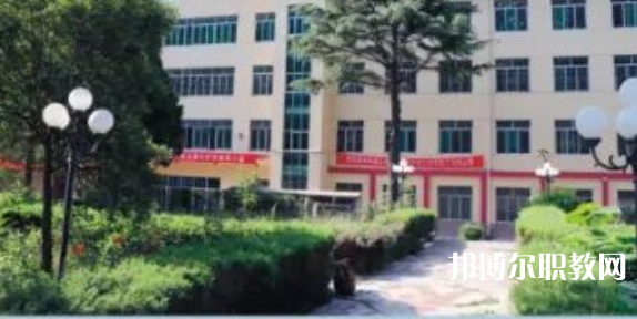 寶雞秦華職業(yè)技術(shù)學(xué)校地址，乘車路線