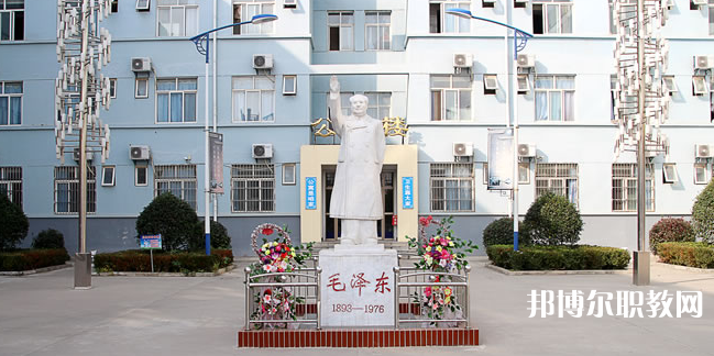 2023渭南市軌道交通運(yùn)輸高級(jí)技工學(xué)校招生計(jì)劃 招生人數(shù)是多少(附要求、條件、對(duì)象)