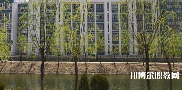 南宮市職業(yè)技術教育中心地址，乘車路線