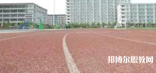 邢臺技師學院地址，乘車路線