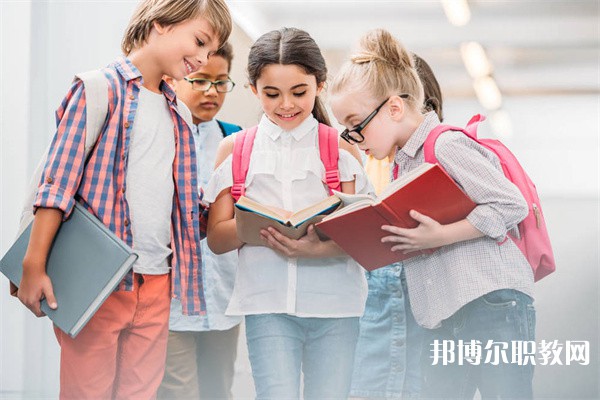 重慶哪里的中職學校能讀計算機動漫與數(shù)字媒體技術(shù)應用專業(yè)
