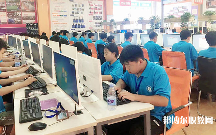 貴陽市新華電腦中等職業(yè)學(xué)校怎么樣、好不好