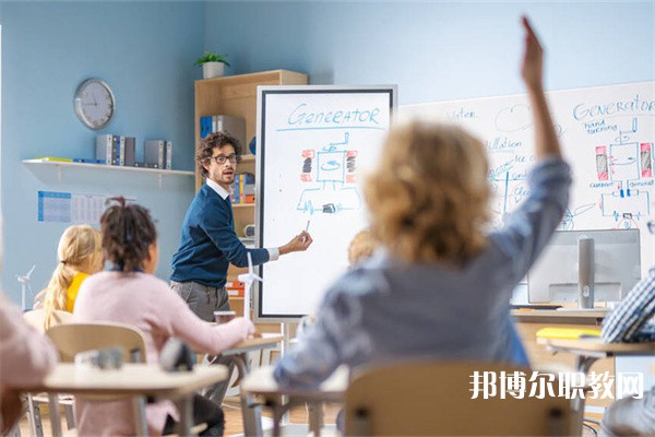 河北哪里的中職學校能讀計算機應(yīng)用與維護專業(yè)