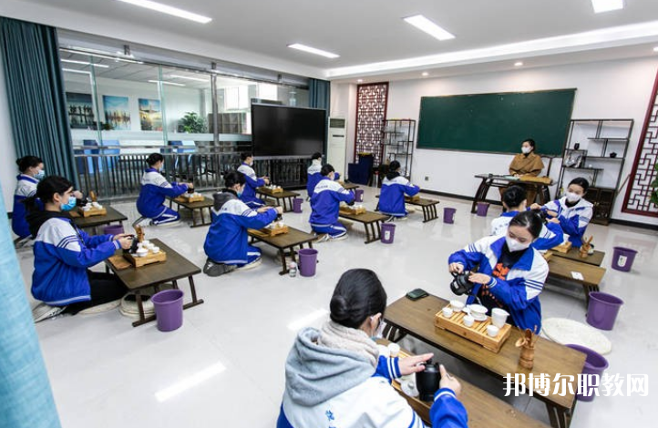 四川興科城市交通技工學(xué)校2024年報(bào)名條件、招生要求、招生對(duì)象