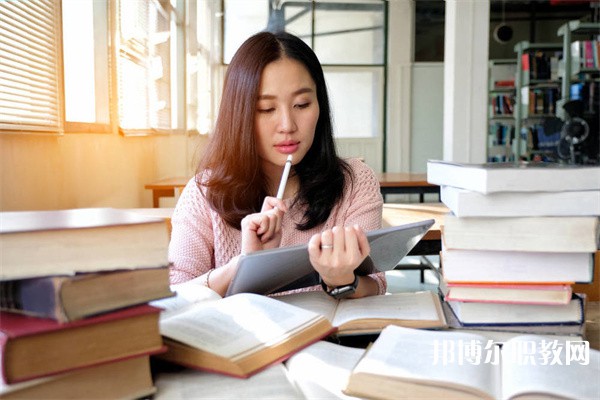 廣東哪里的中職學(xué)校能讀計算機網(wǎng)絡(luò)技術(shù)專業(yè)
