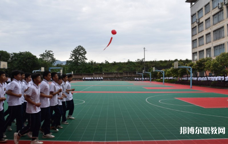 2024靈川縣職業(yè)中等專業(yè)學(xué)校招生計劃 招生人數(shù)是多少(附要求、條件、對象)
