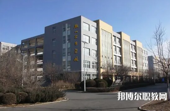 2024鞍山衛(wèi)生學(xué)校招生計(jì)劃 招生人數(shù)是多少(附要求、條件、對(duì)象)