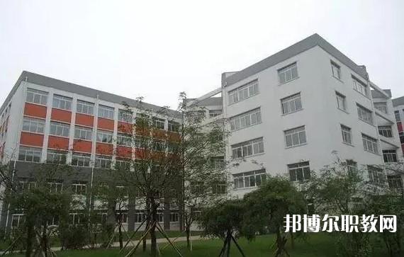 鞍山市藝術(shù)學(xué)校怎么樣、好不好